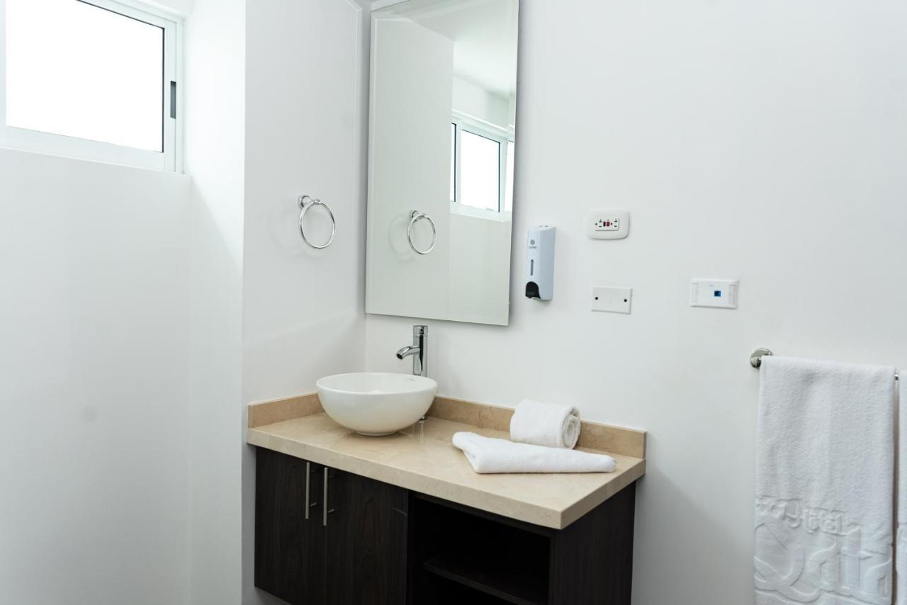 Hotel Qatar Cali Bagian luar foto