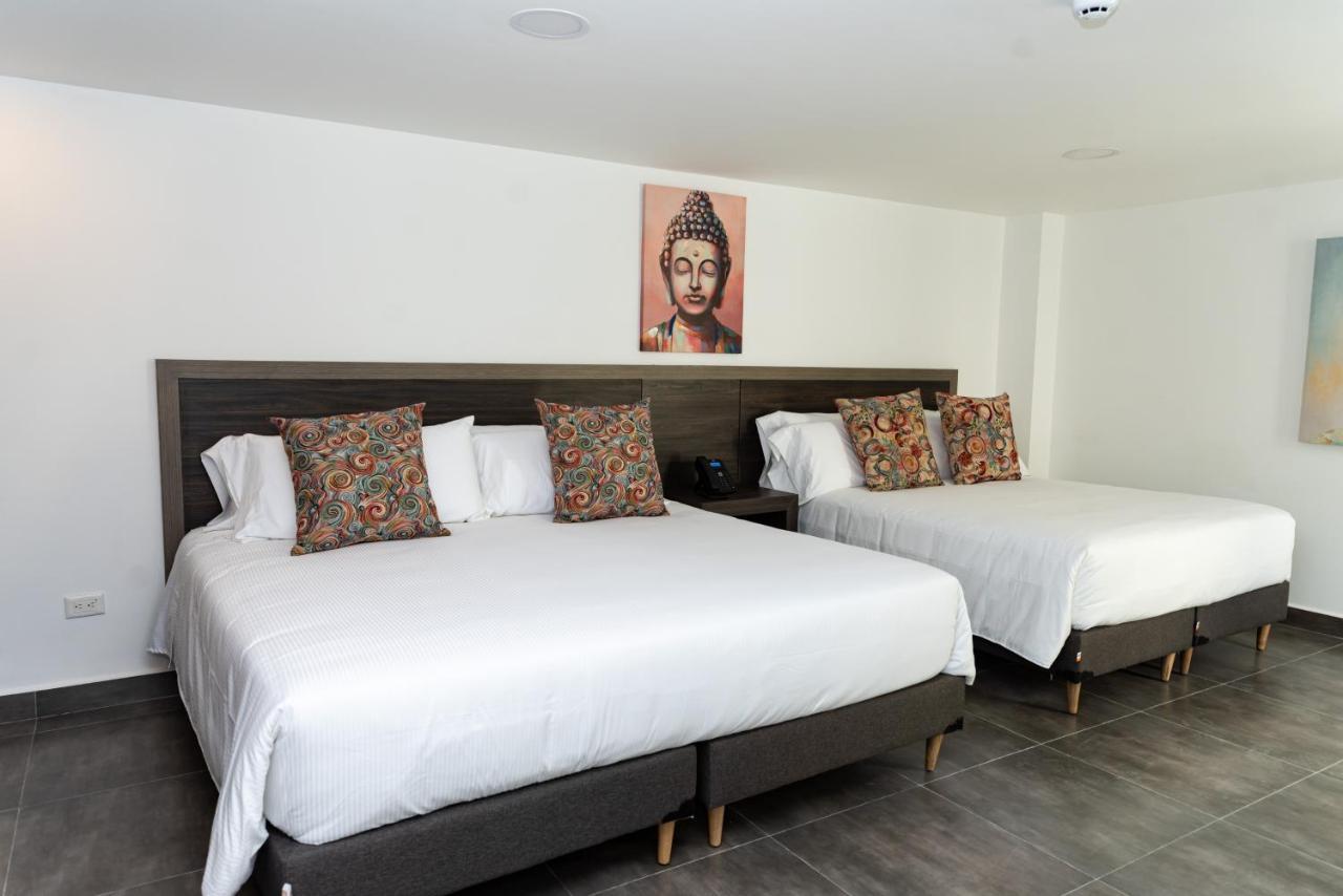 Hotel Qatar Cali Bagian luar foto
