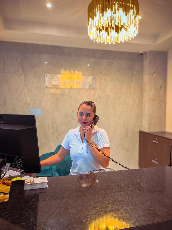 Hotel Qatar Cali Bagian luar foto