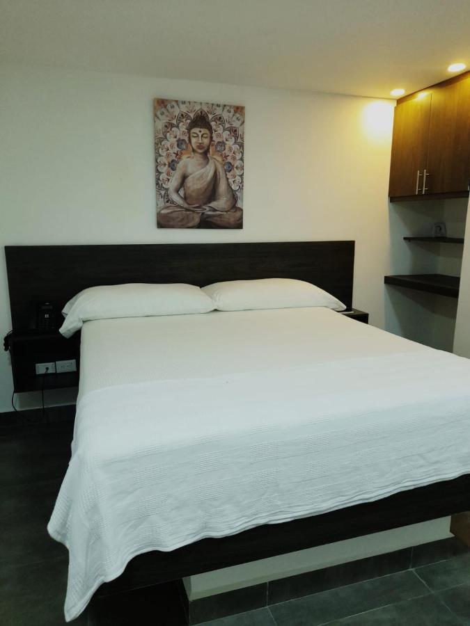 Hotel Qatar Cali Bagian luar foto